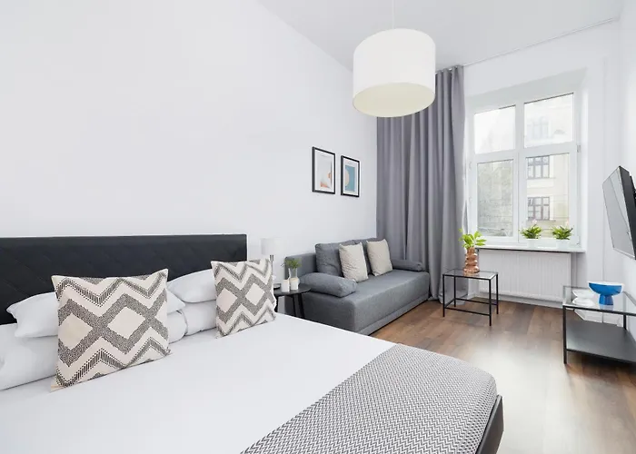 2-Bedroom Apartment - Dluga 65 Street