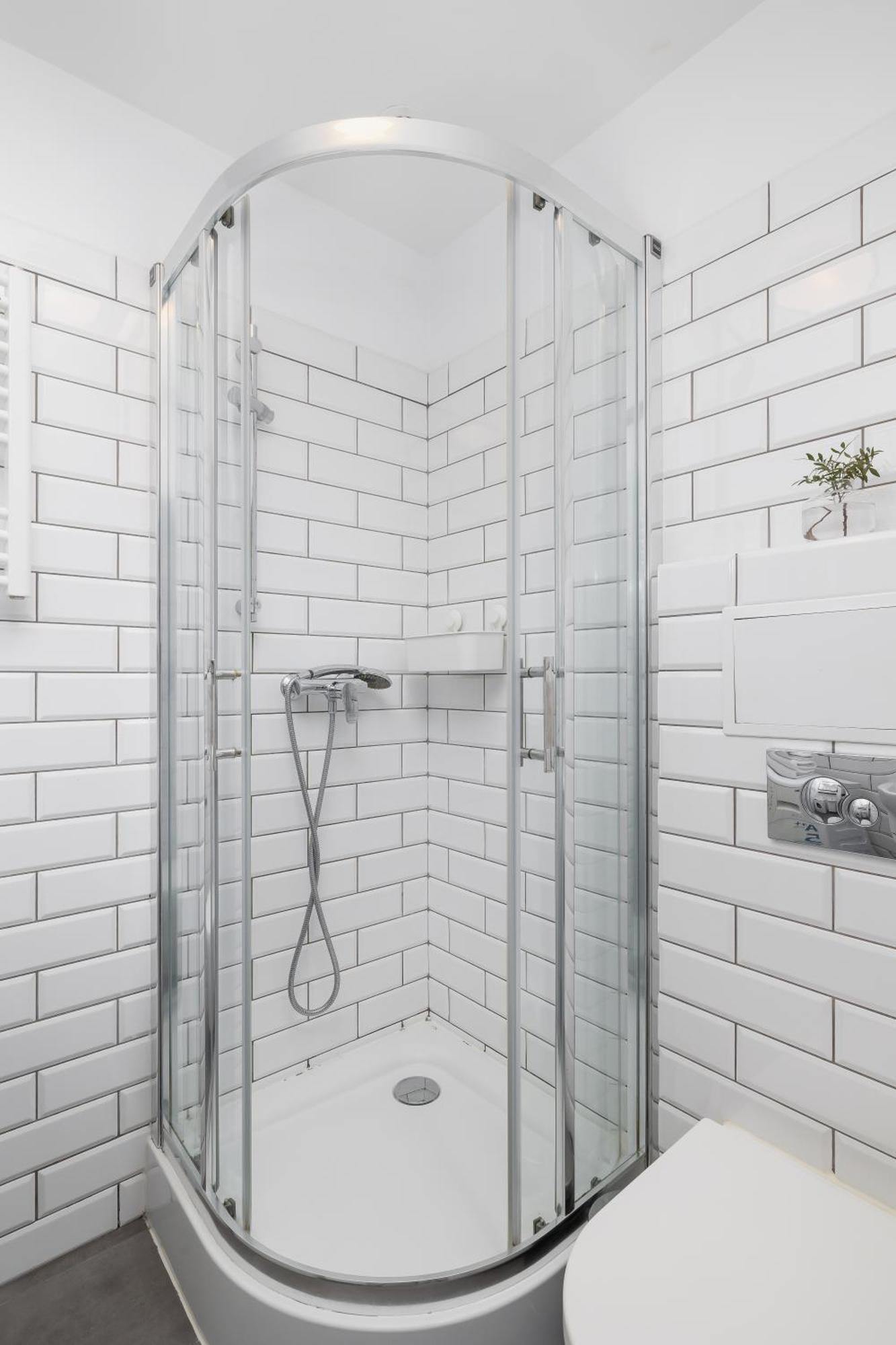 Апартаменти 2-bedroom - Dluga 65 Street