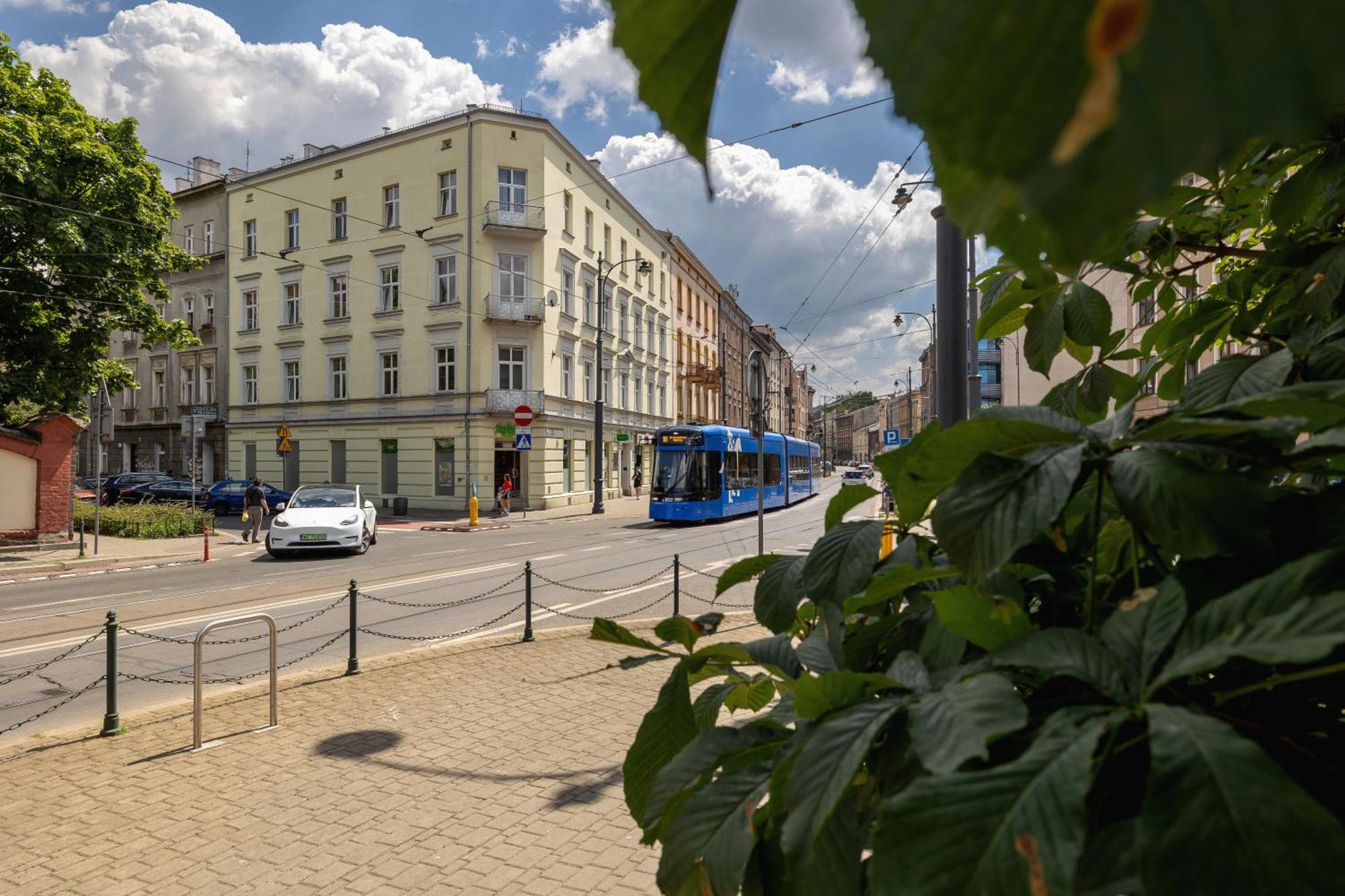 Апартаменти 2-bedroom - Dluga 65 Street *